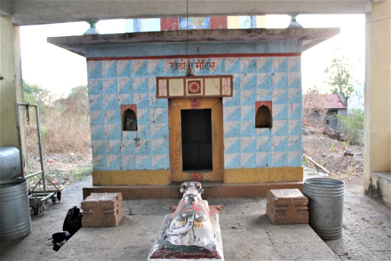 A few relics are lying in front of the temple