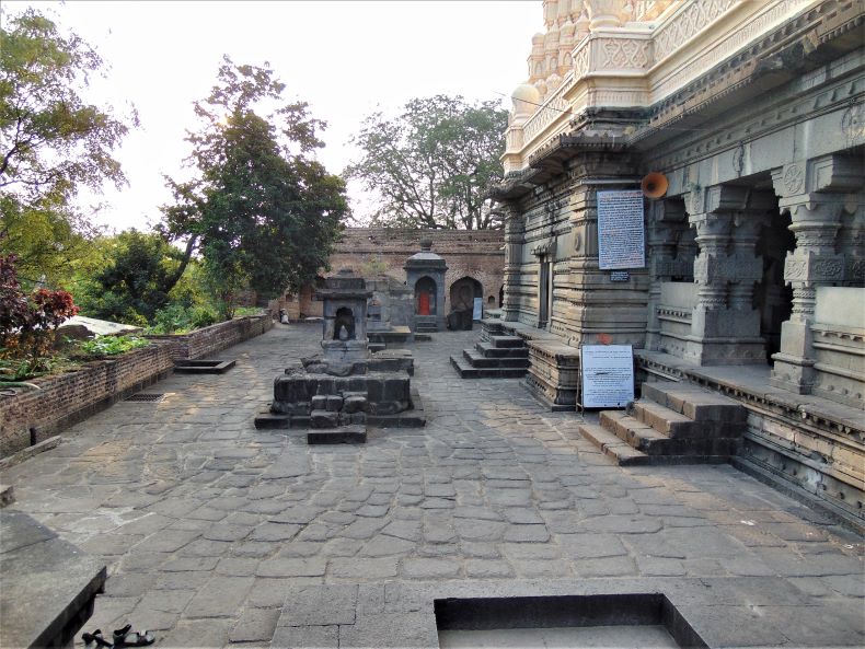 two restored vriṅdāvanas.