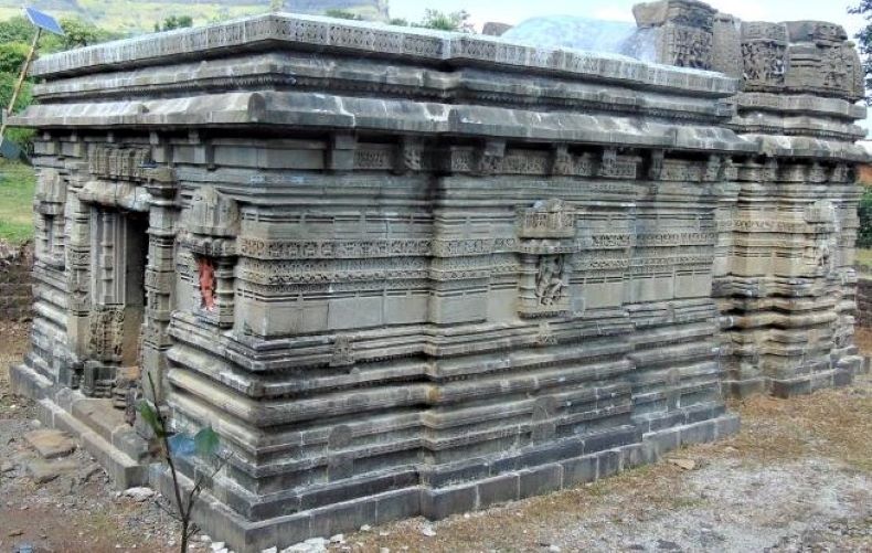 Another view of the temple.