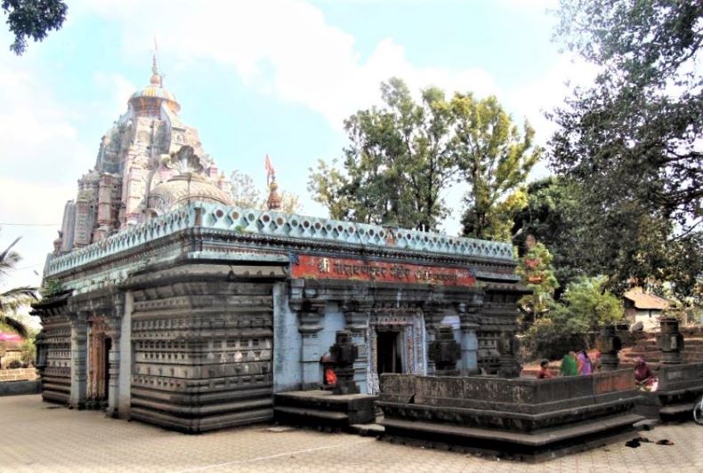 The temple of Nārāyaṇeśvara.