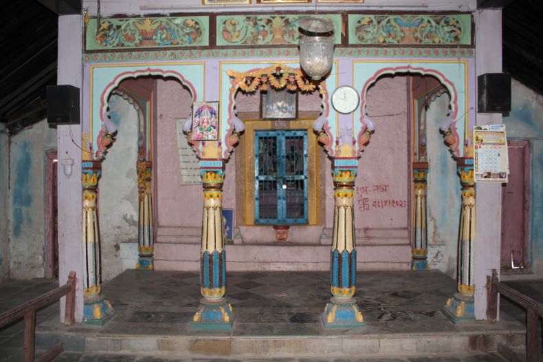 The three-arched hall