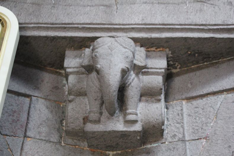 Gajaśilpas (elephant sculptures)