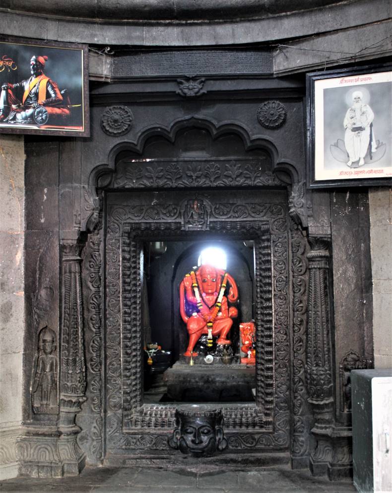 An entrance to the garbhagṛha of the temple.