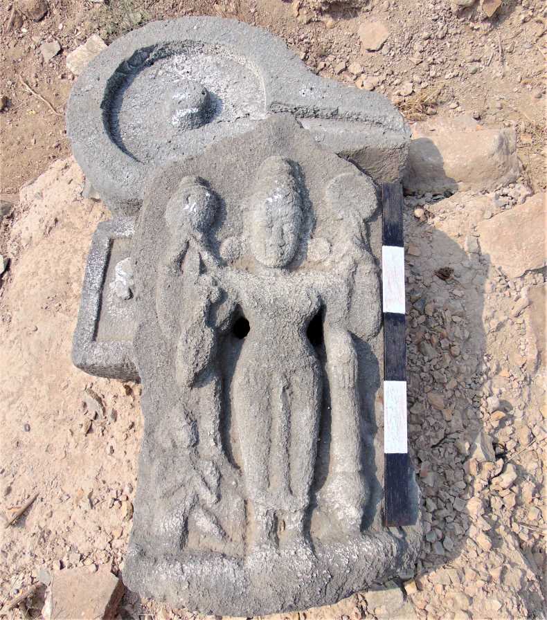 A Vishnu image and a Shivalinga, Tannu