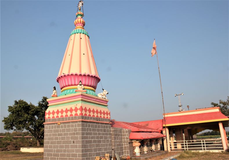 The exterior of the temple.