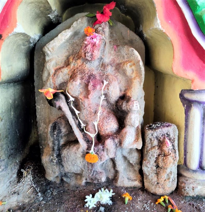 Mahiṣāsuramardinī.