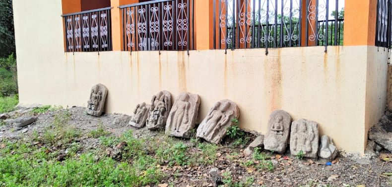 The original sculptures from Haraṇeśvara temple.
