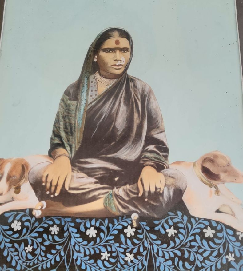 An image of Āīsāheba