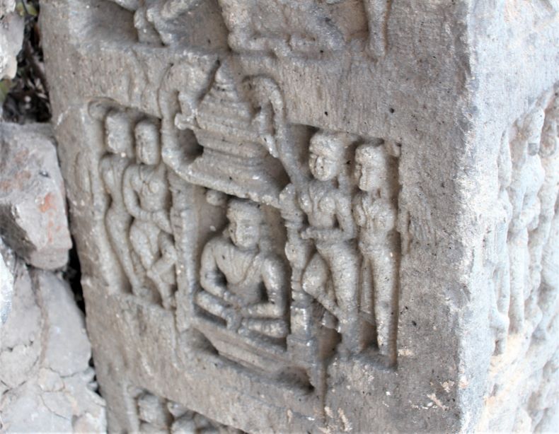 A hero is seating in palanquin.