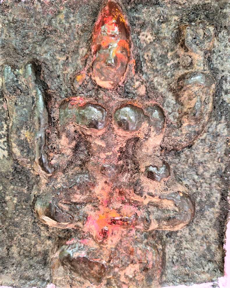 A goddess image on the lintel.