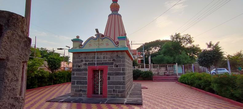 The Khanḍobā temple