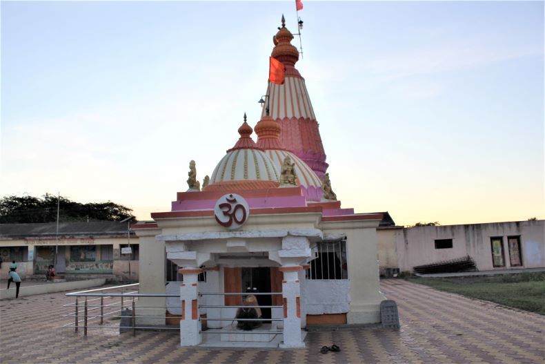 Limbarāja Mahādeva temple