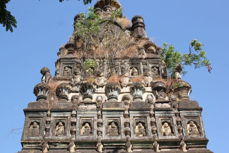 Superstructure (śikhara) of the temple.